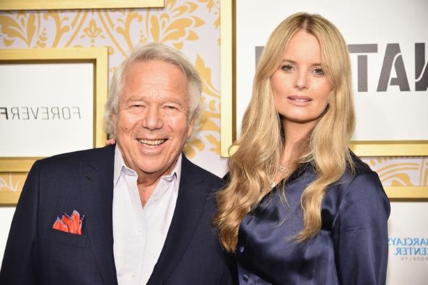 Ricki Noel Lander Wiki: 5 Facts About Robert Kraft’s Girlfriend