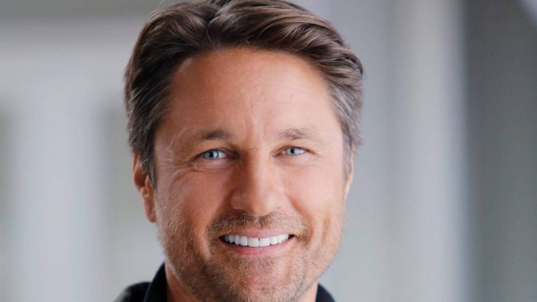 Martin Henderson Wiki, Bio, Age, Net Worth, and Other Facts